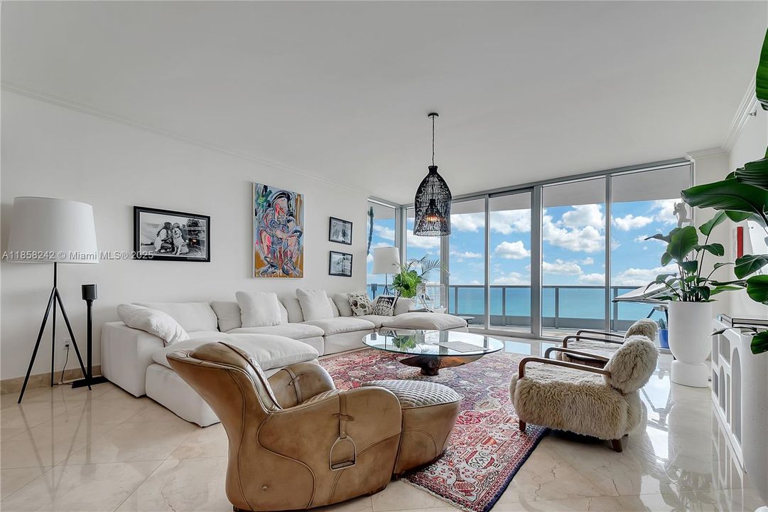 For Sale: $5,450,000 (4 beds, 4 baths, 3640 Square Feet)