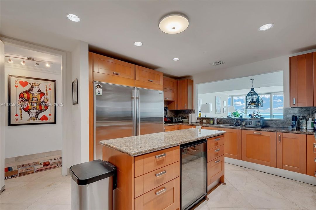 For Sale: $5,450,000 (4 beds, 4 baths, 3640 Square Feet)