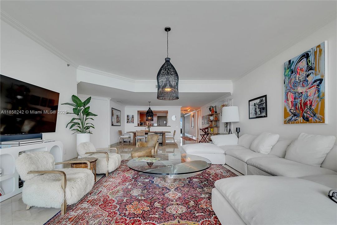 For Sale: $5,450,000 (4 beds, 4 baths, 3640 Square Feet)