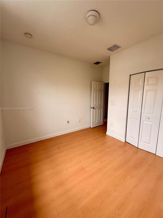 На продажу: $440,000 (4 спален, 3 ванн, 1736 Квадратных фут)