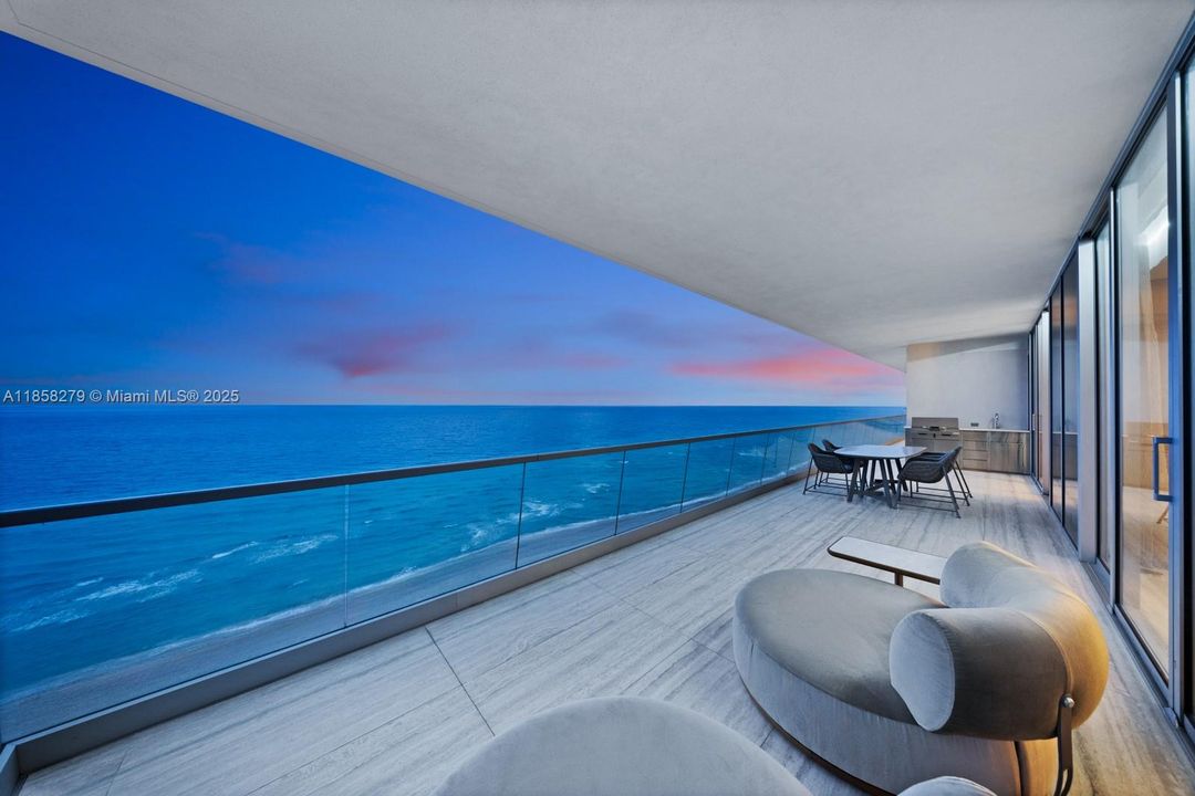 待售: $17,999,000 (6 贝兹, 6 浴室, 6049 平方英尺)