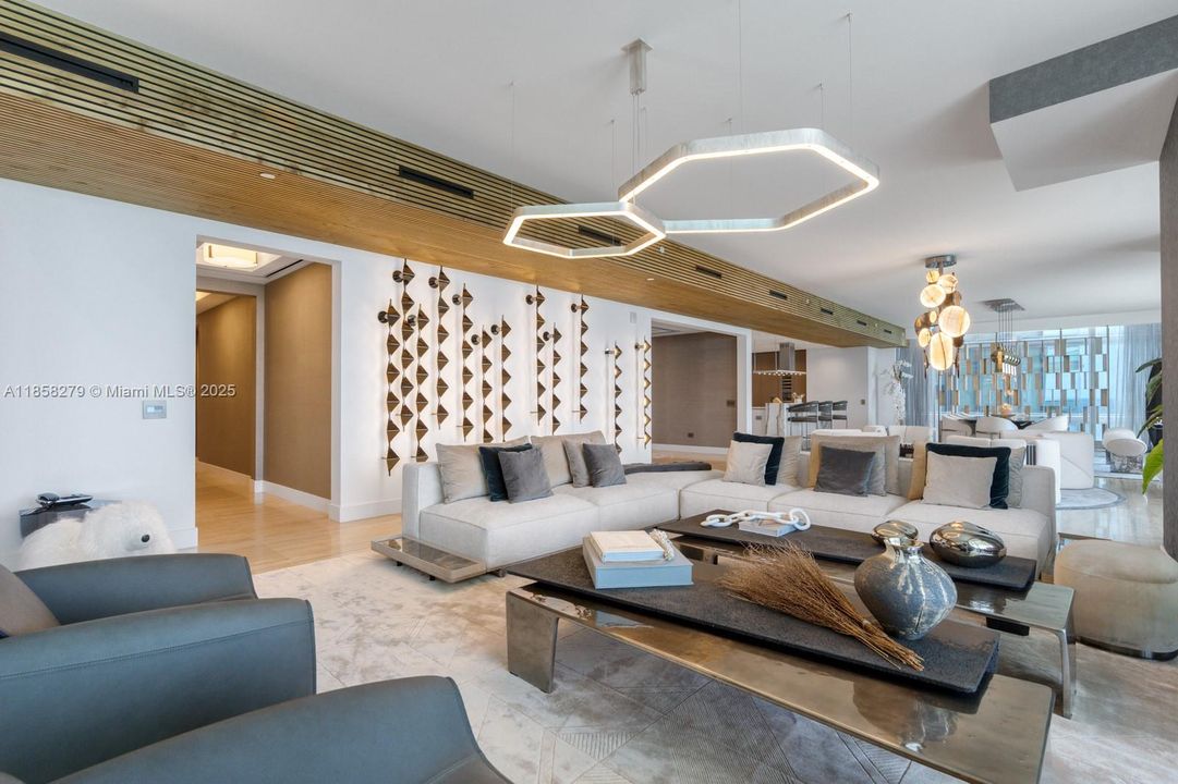 待售: $17,999,000 (6 贝兹, 6 浴室, 6049 平方英尺)