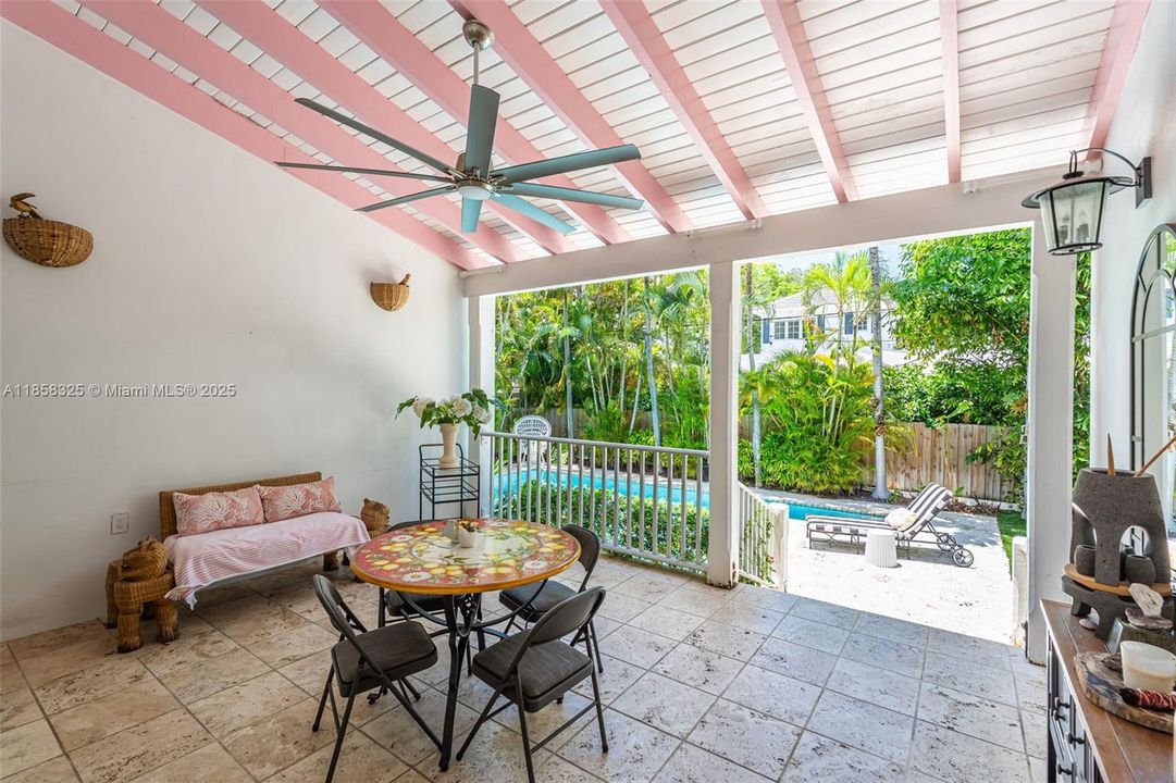 For Sale: $4,545,000 (6 beds, 5 baths, 3436 Square Feet)