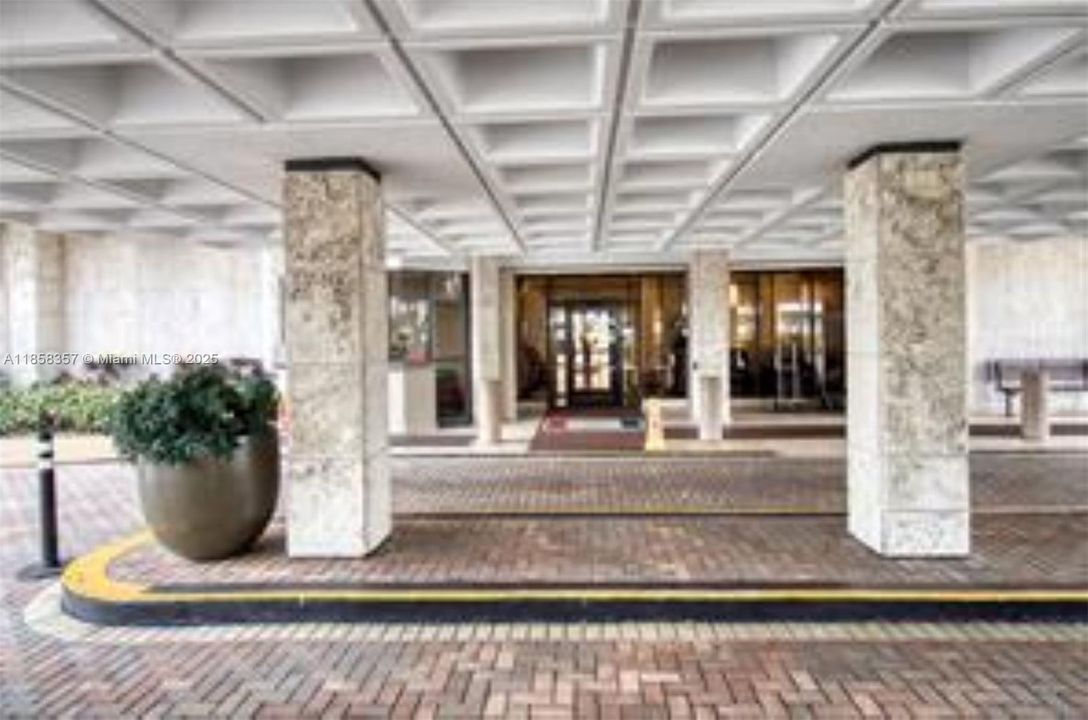 Недавно арендовано: $3,500 (2 спален, 2 ванн, 1380 Квадратных фут)