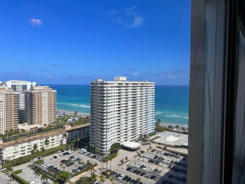 Недавно арендовано: $3,500 (2 спален, 2 ванн, 1380 Квадратных фут)