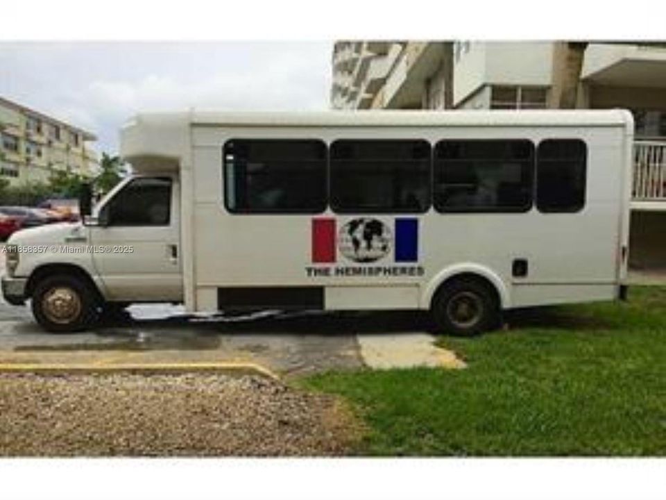 Недавно арендовано: $3,500 (2 спален, 2 ванн, 1380 Квадратных фут)