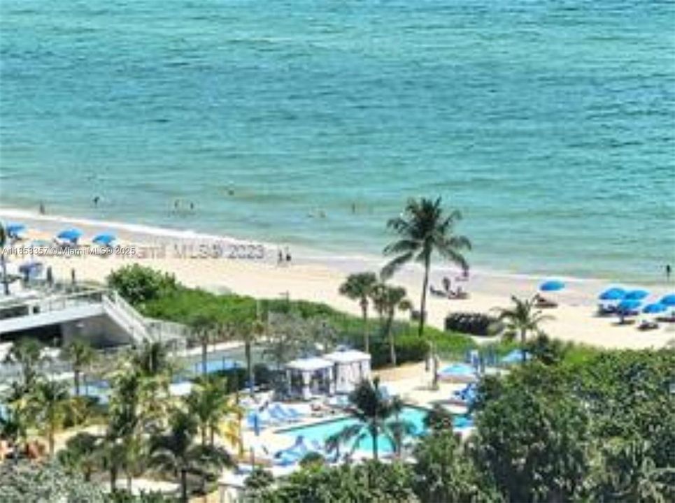 Недавно арендовано: $3,500 (2 спален, 2 ванн, 1380 Квадратных фут)