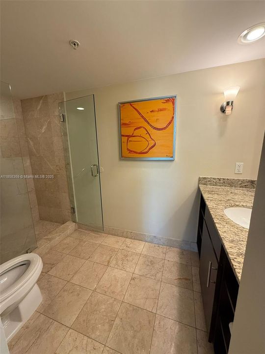 For Sale: $190,000 (1 beds, 1 baths, 548 Square Feet)