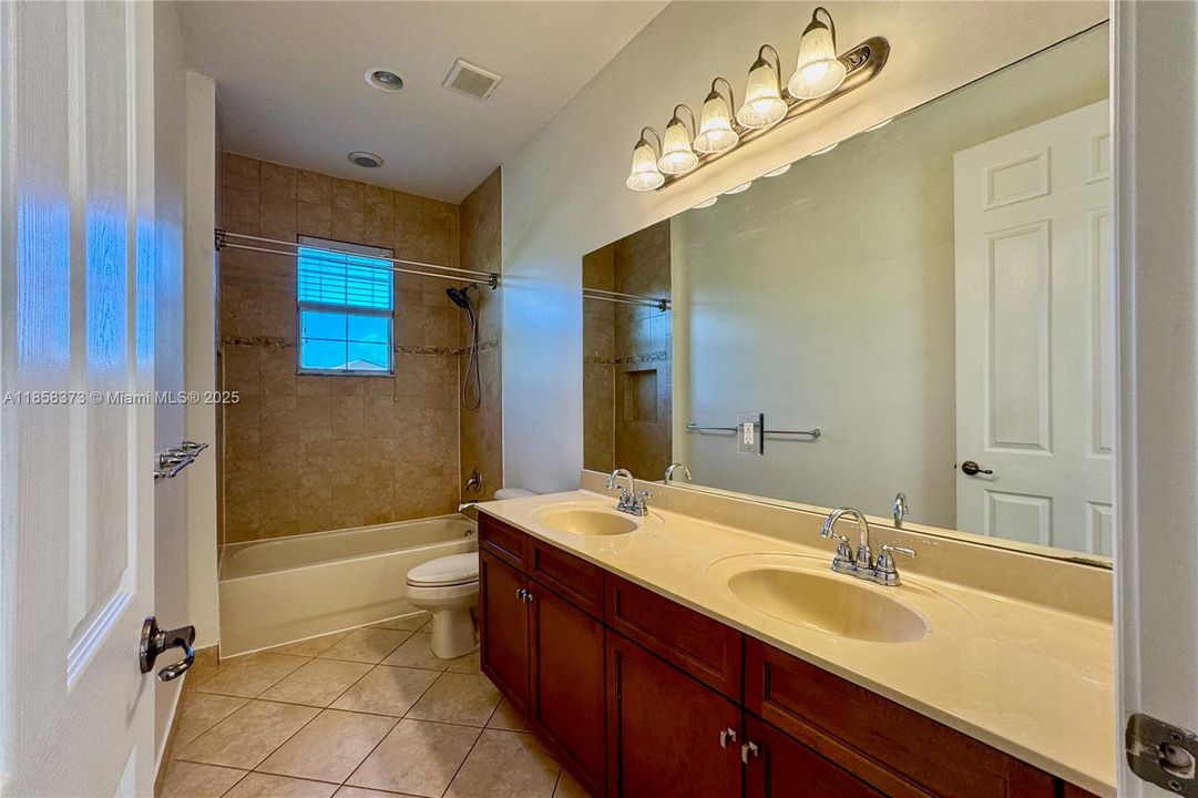 For Rent: $5,600 (5 beds, 3 baths, 3337 Square Feet)