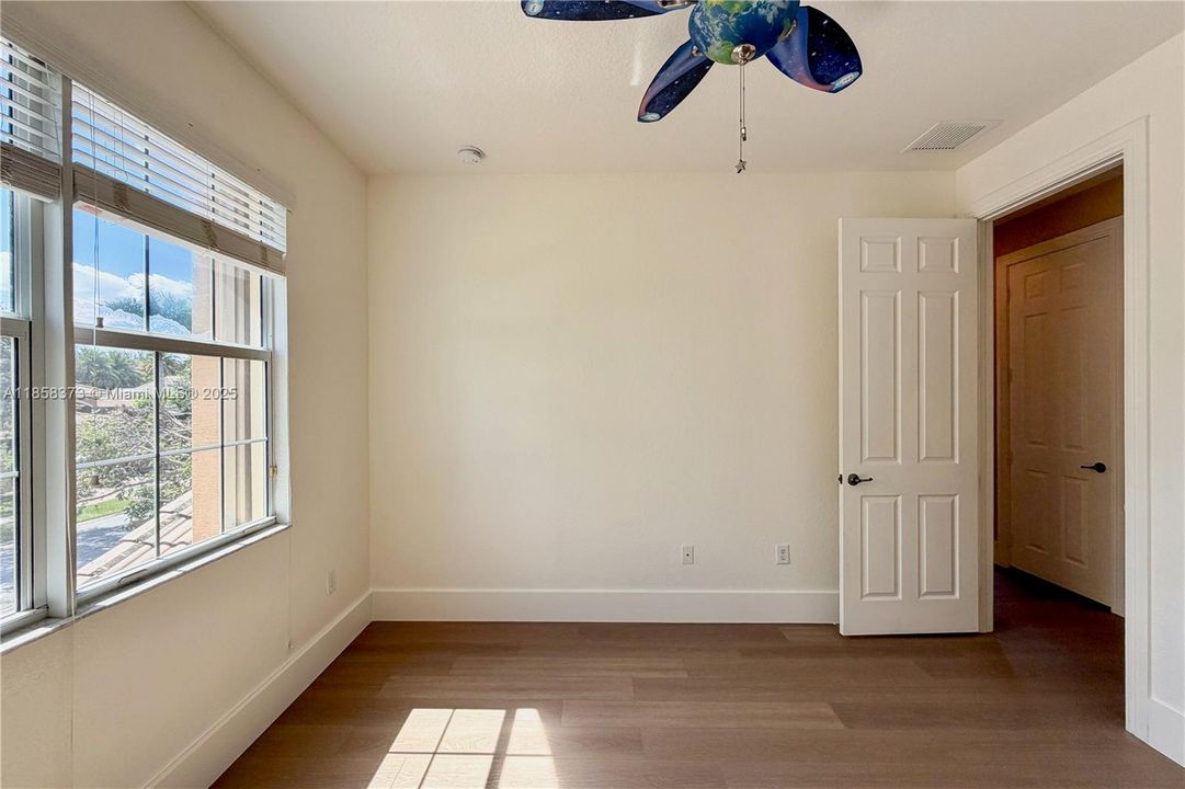 For Rent: $5,600 (5 beds, 3 baths, 3337 Square Feet)