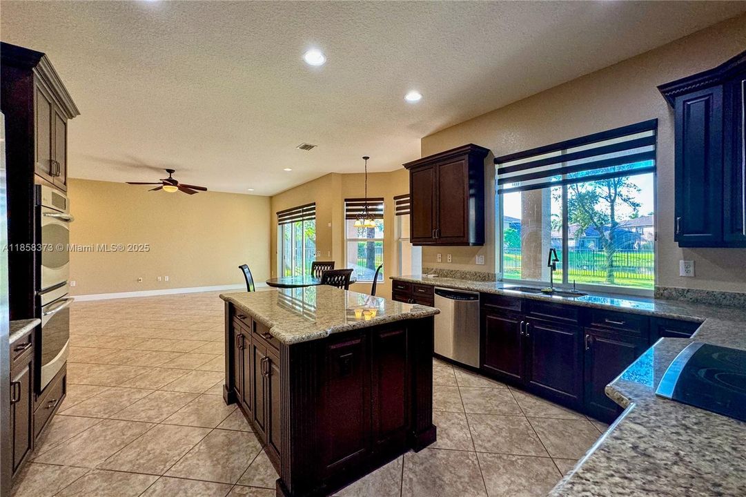 For Rent: $5,600 (5 beds, 3 baths, 3337 Square Feet)