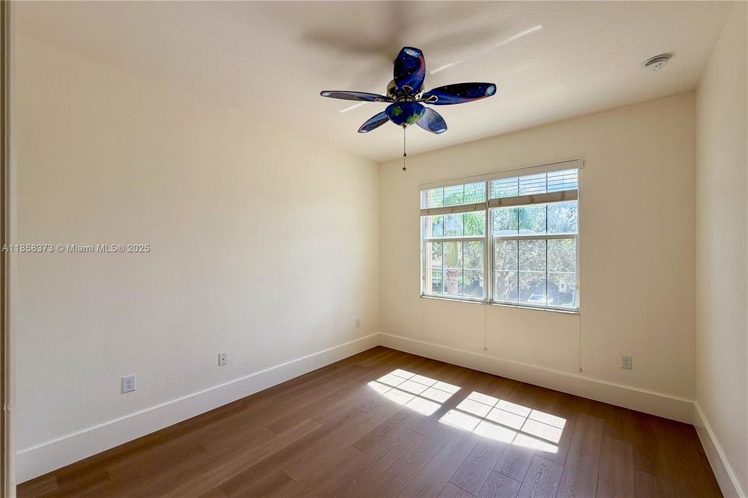 For Rent: $5,600 (5 beds, 3 baths, 3337 Square Feet)