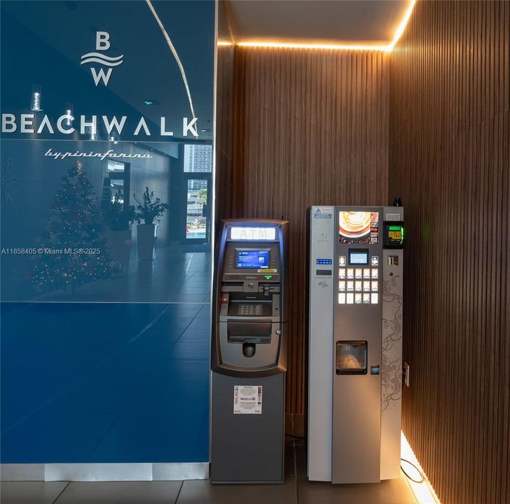 最近售出: $435,000 (2 贝兹, 2 浴室, 1030 平方英尺)