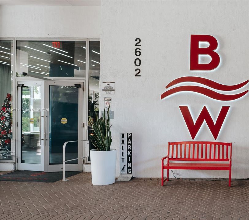 最近售出: $435,000 (2 贝兹, 2 浴室, 1030 平方英尺)