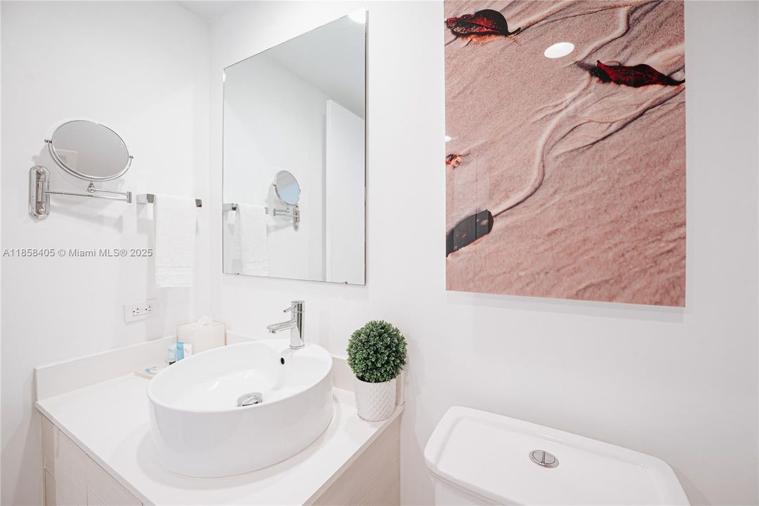 最近售出: $435,000 (2 贝兹, 2 浴室, 1030 平方英尺)