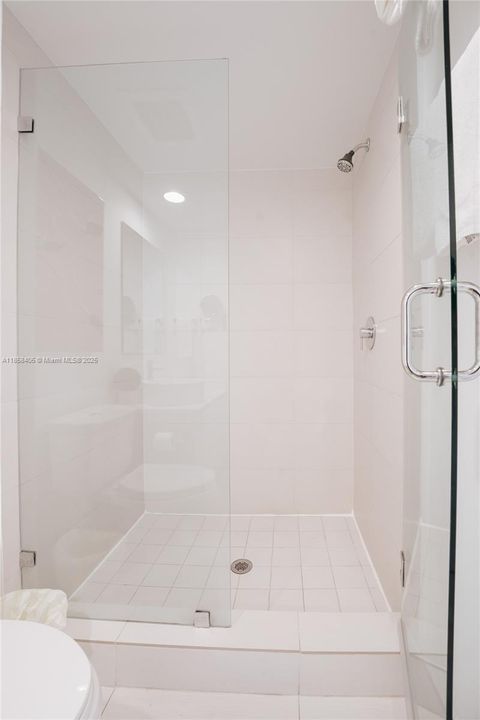 最近售出: $435,000 (2 贝兹, 2 浴室, 1030 平方英尺)