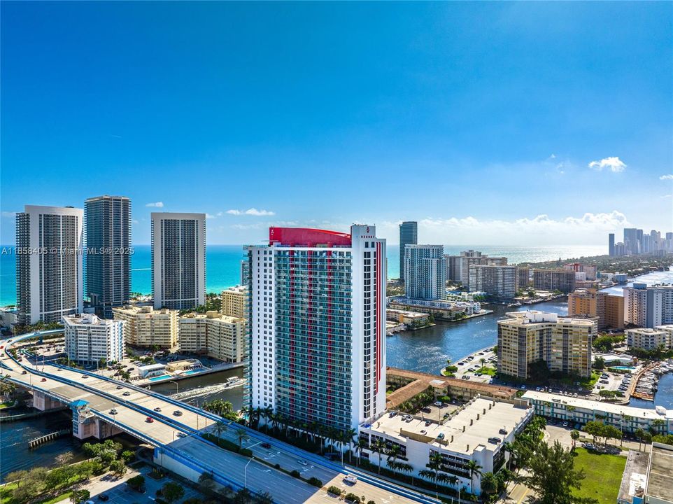 最近售出: $435,000 (2 贝兹, 2 浴室, 1030 平方英尺)