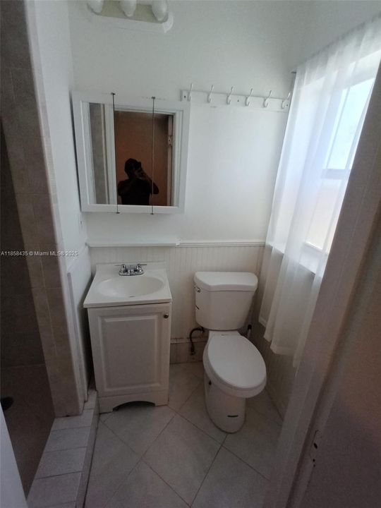 最近租的: $1,100 (0 贝兹, 1 浴室, 1643 平方英尺)