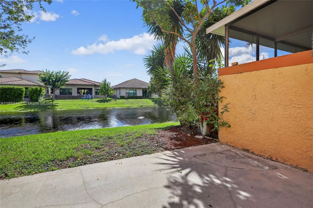 For Sale: $420,000 (3 beds, 2 baths, 1302 Square Feet)