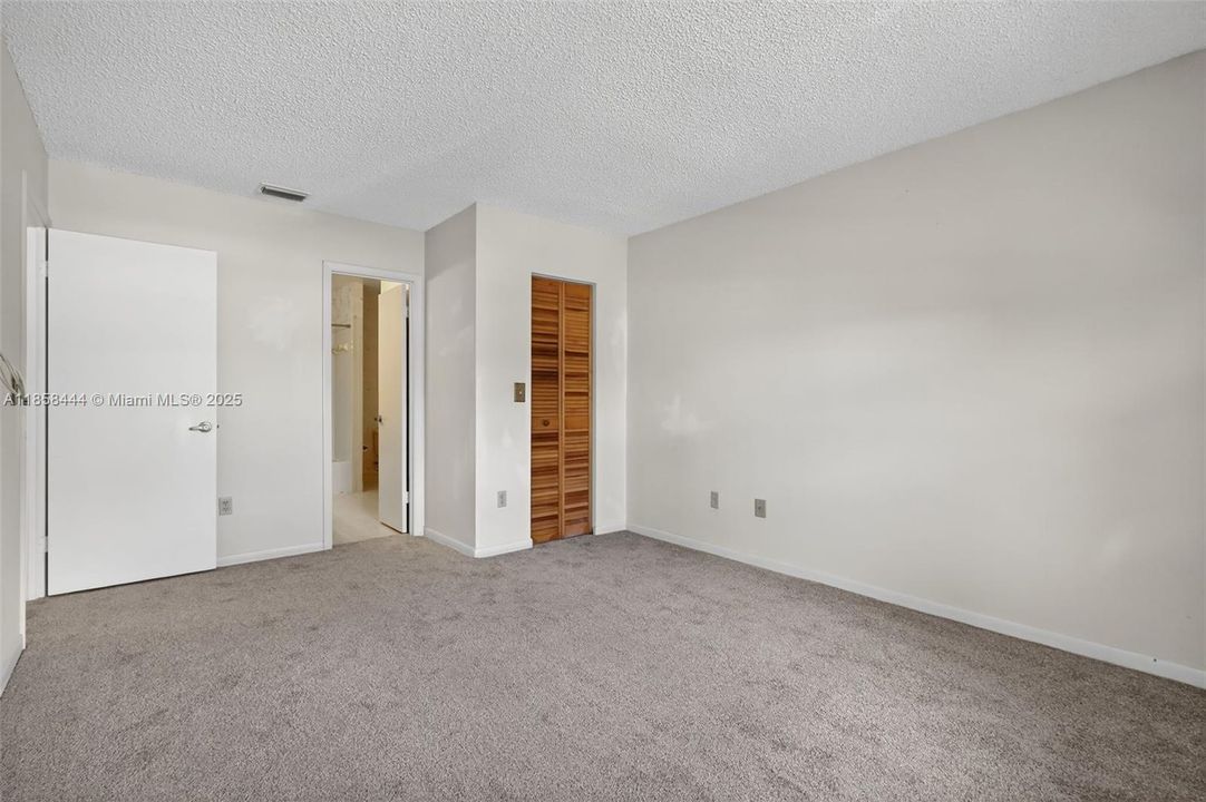 For Sale: $420,000 (3 beds, 2 baths, 1302 Square Feet)