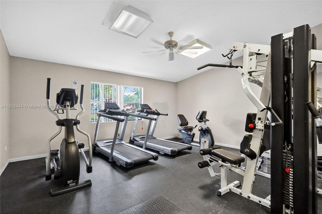 For Sale: $420,000 (3 beds, 2 baths, 1302 Square Feet)