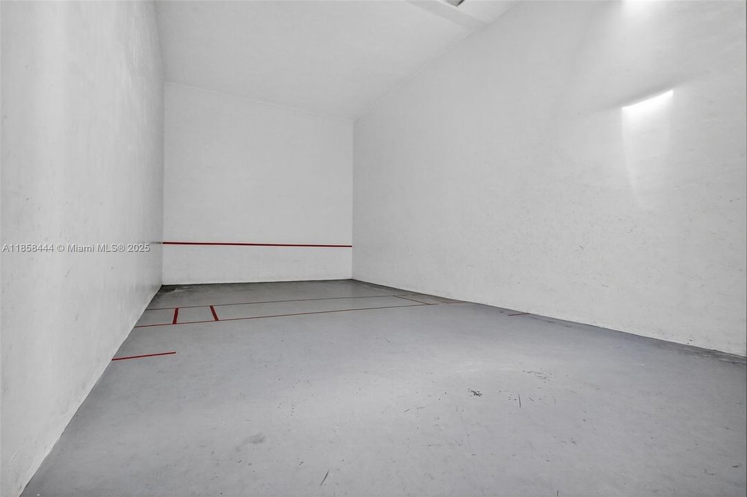 For Sale: $420,000 (3 beds, 2 baths, 1302 Square Feet)