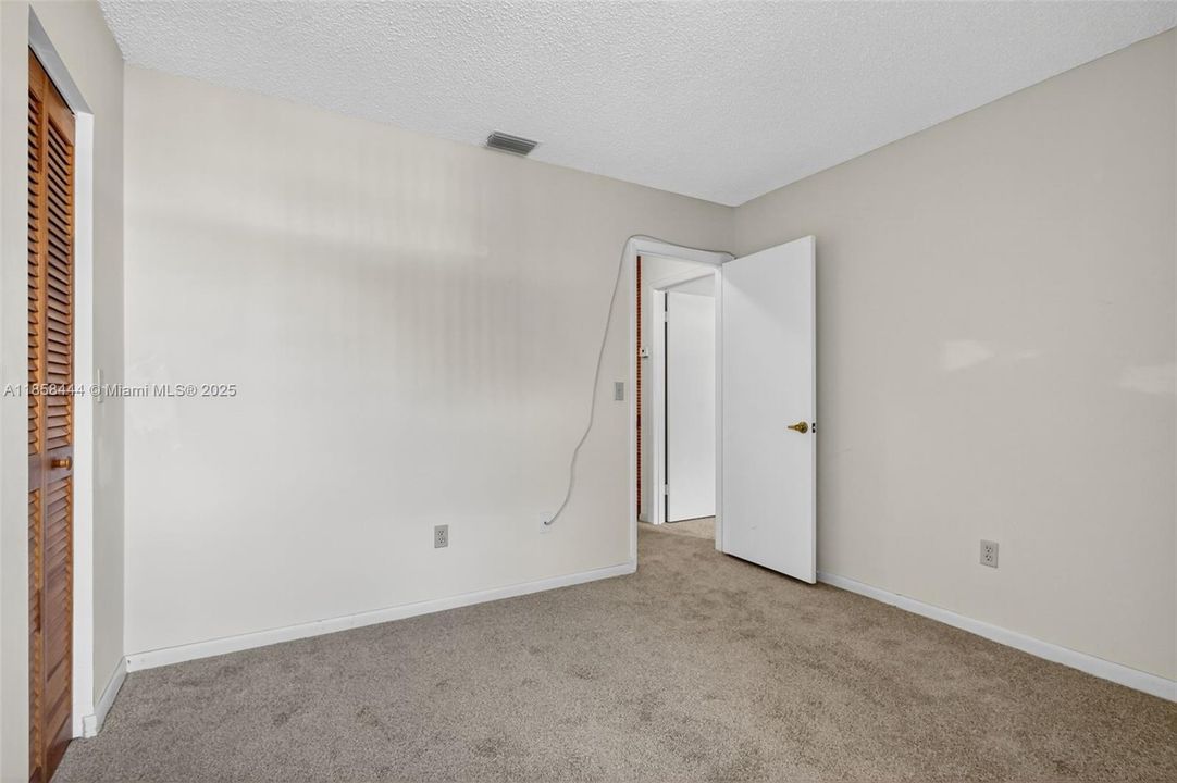 For Sale: $420,000 (3 beds, 2 baths, 1302 Square Feet)