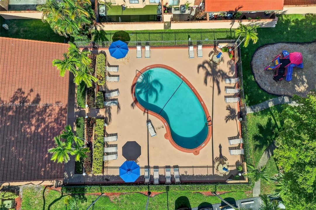 For Sale: $420,000 (3 beds, 2 baths, 1302 Square Feet)