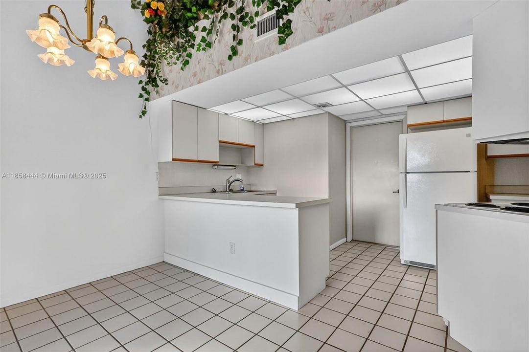 For Sale: $420,000 (3 beds, 2 baths, 1302 Square Feet)