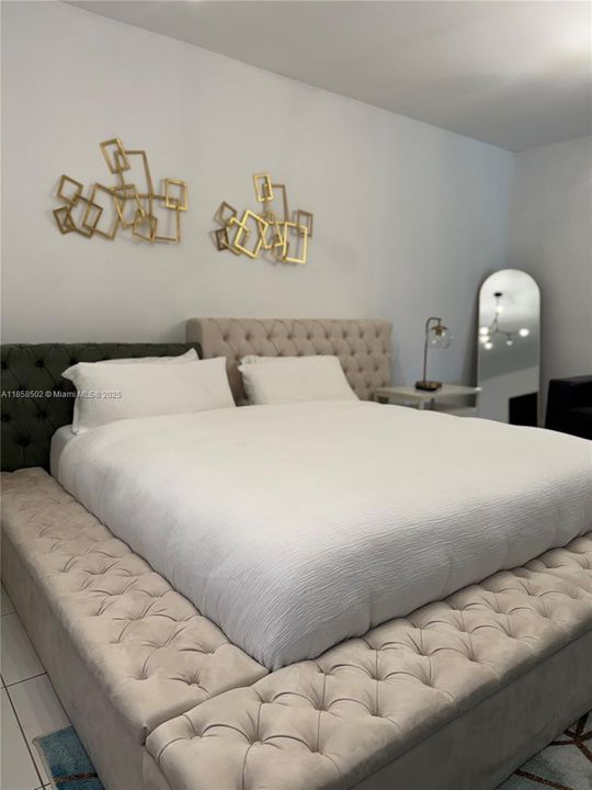 For Rent: $6,000 (3 beds, 2 baths, 2074 Square Feet)