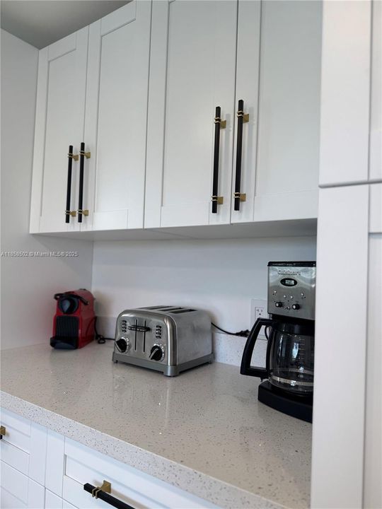 For Rent: $6,000 (3 beds, 2 baths, 2074 Square Feet)