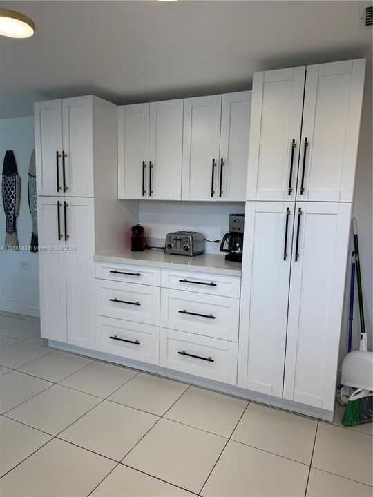 For Rent: $6,000 (3 beds, 2 baths, 2074 Square Feet)