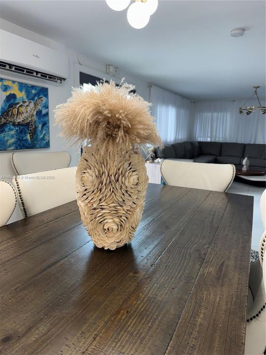 For Rent: $6,000 (3 beds, 2 baths, 2074 Square Feet)