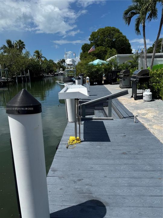 For Rent: $6,000 (3 beds, 2 baths, 2074 Square Feet)