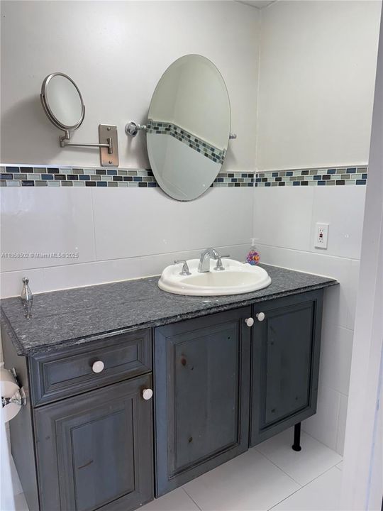 For Rent: $6,000 (3 beds, 2 baths, 2074 Square Feet)