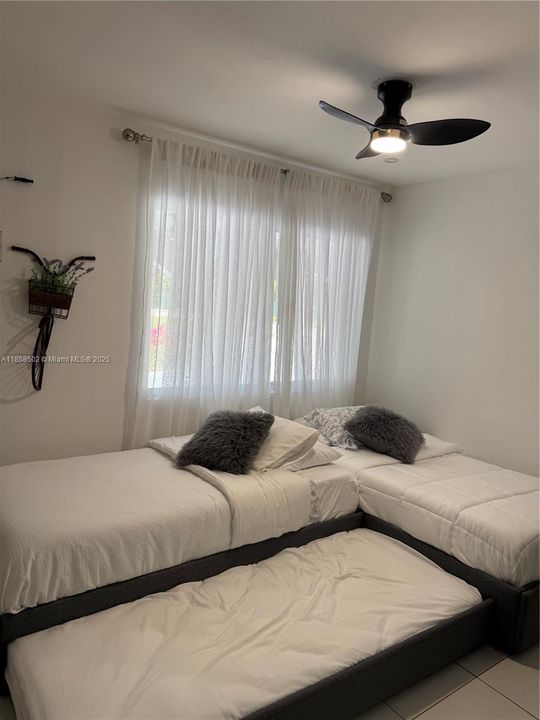 For Rent: $6,000 (3 beds, 2 baths, 2074 Square Feet)