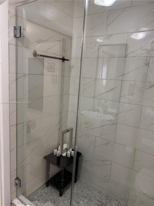 For Rent: $6,000 (3 beds, 2 baths, 2074 Square Feet)