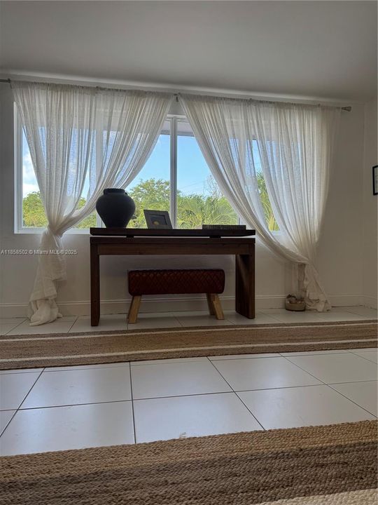 For Rent: $6,000 (3 beds, 2 baths, 2074 Square Feet)