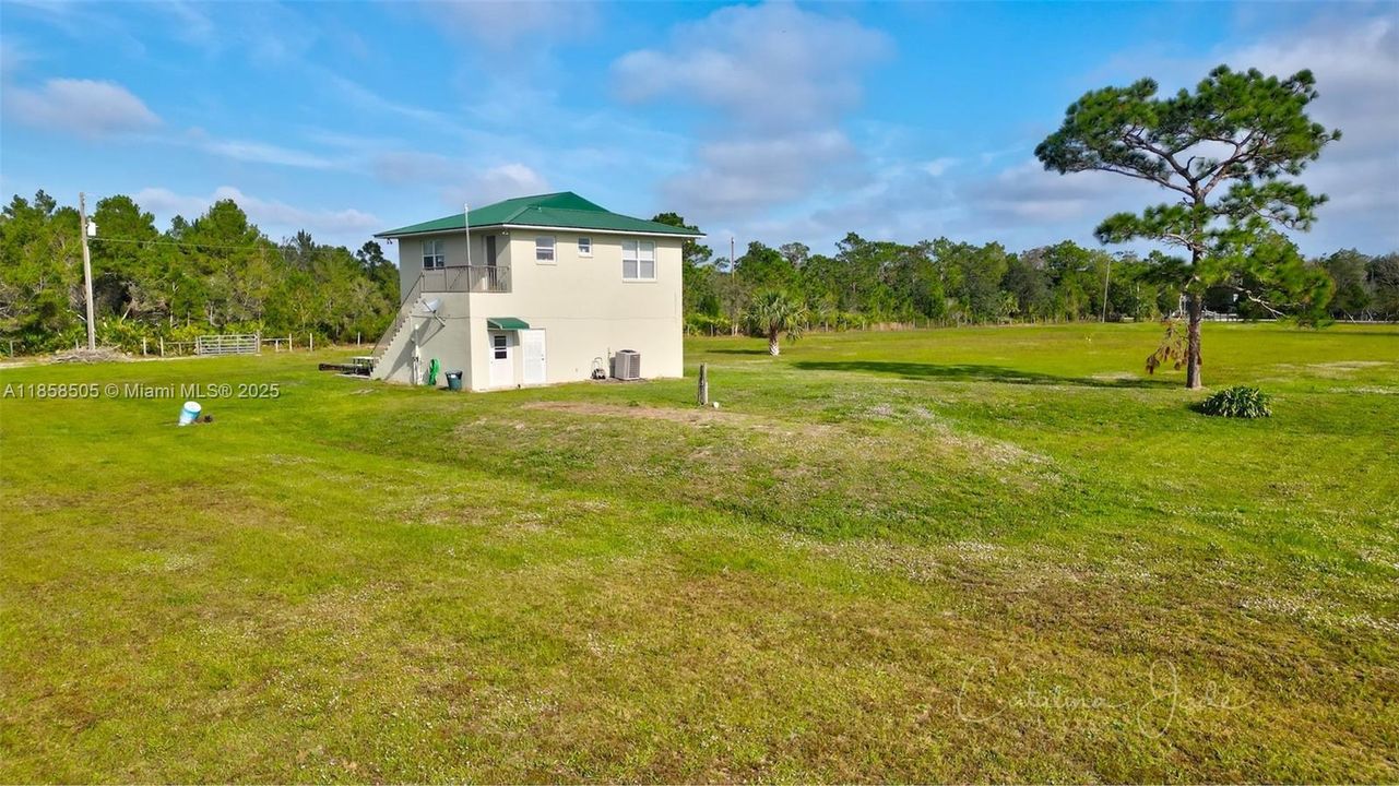 待售: $460,000 (2 贝兹, 1 浴室, 0 平方英尺)