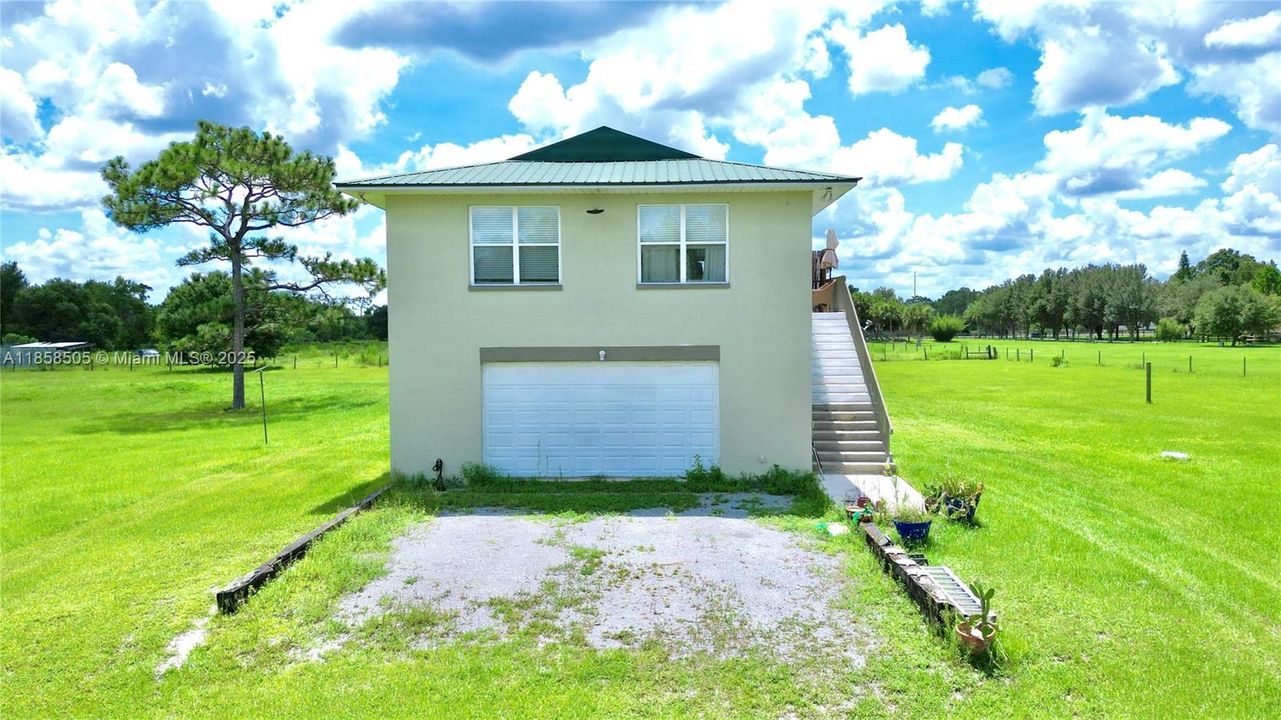 待售: $460,000 (2 贝兹, 1 浴室, 0 平方英尺)