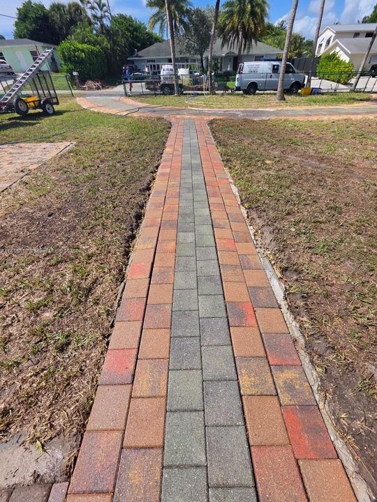 Vendido Recientemente: $469,900 (3 camas, 2 baños, 2130 Pies cuadrados)