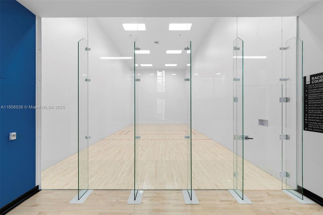 Vendido Recientemente: $1,650,000 (3 camas, 4 baños, 2188 Pies cuadrados)