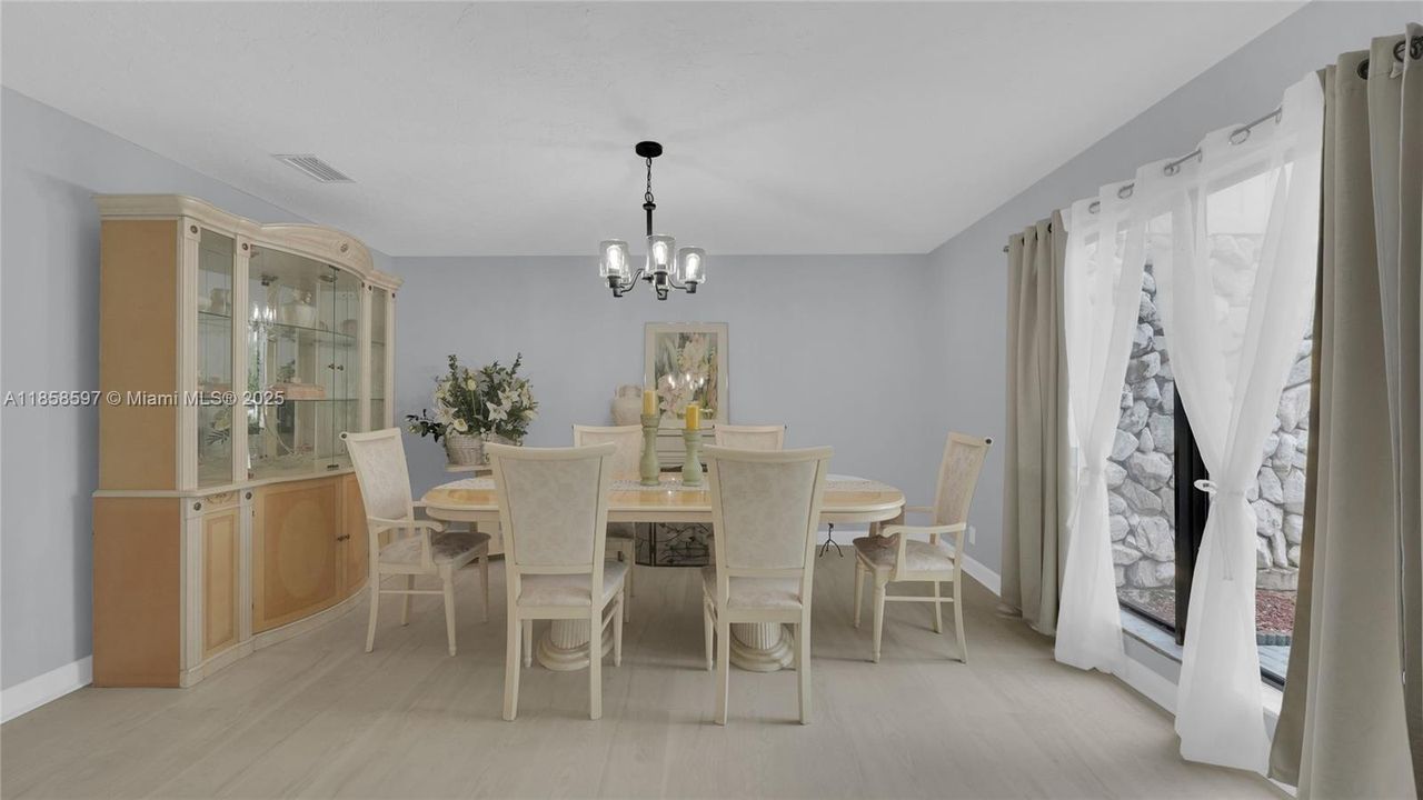 Недавно арендовано: $7,500 (4 спален, 3 ванн, 3882 Квадратных фут)