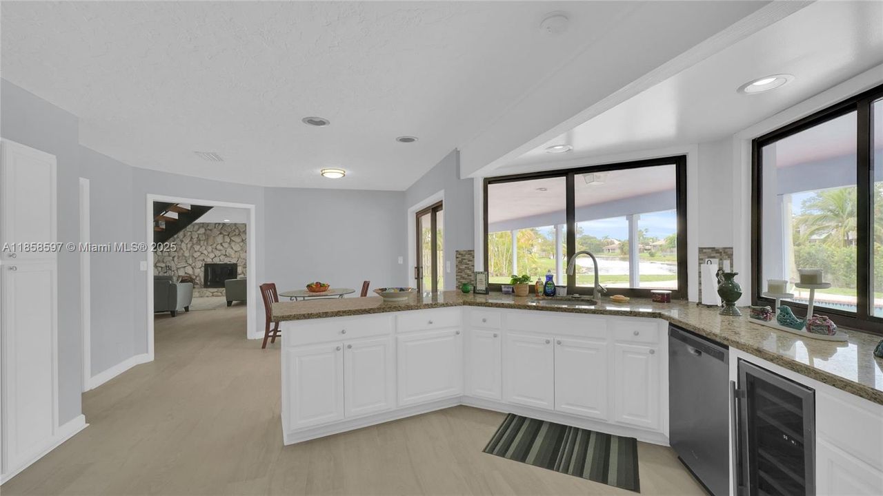 Недавно арендовано: $7,500 (4 спален, 3 ванн, 3882 Квадратных фут)