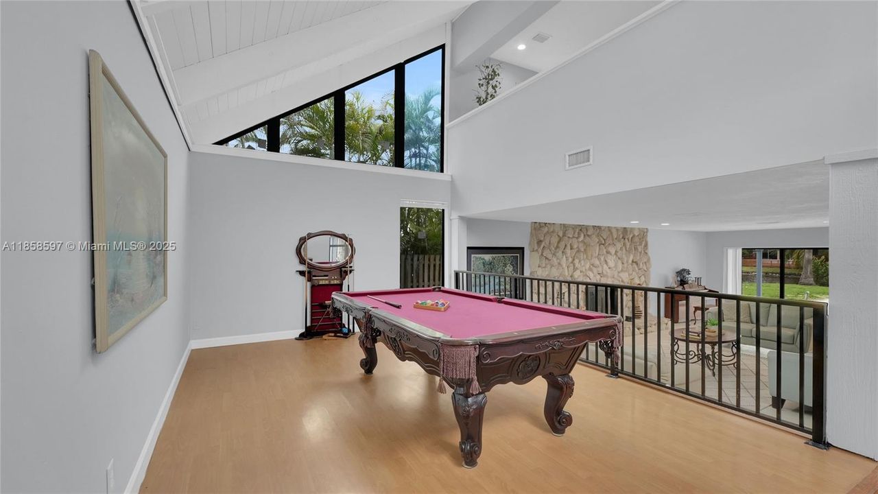 Недавно арендовано: $7,500 (4 спален, 3 ванн, 3882 Квадратных фут)