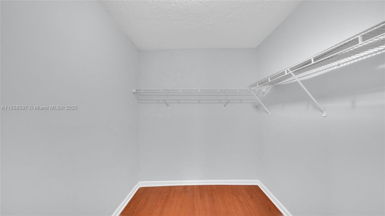 Недавно арендовано: $7,500 (4 спален, 3 ванн, 3882 Квадратных фут)