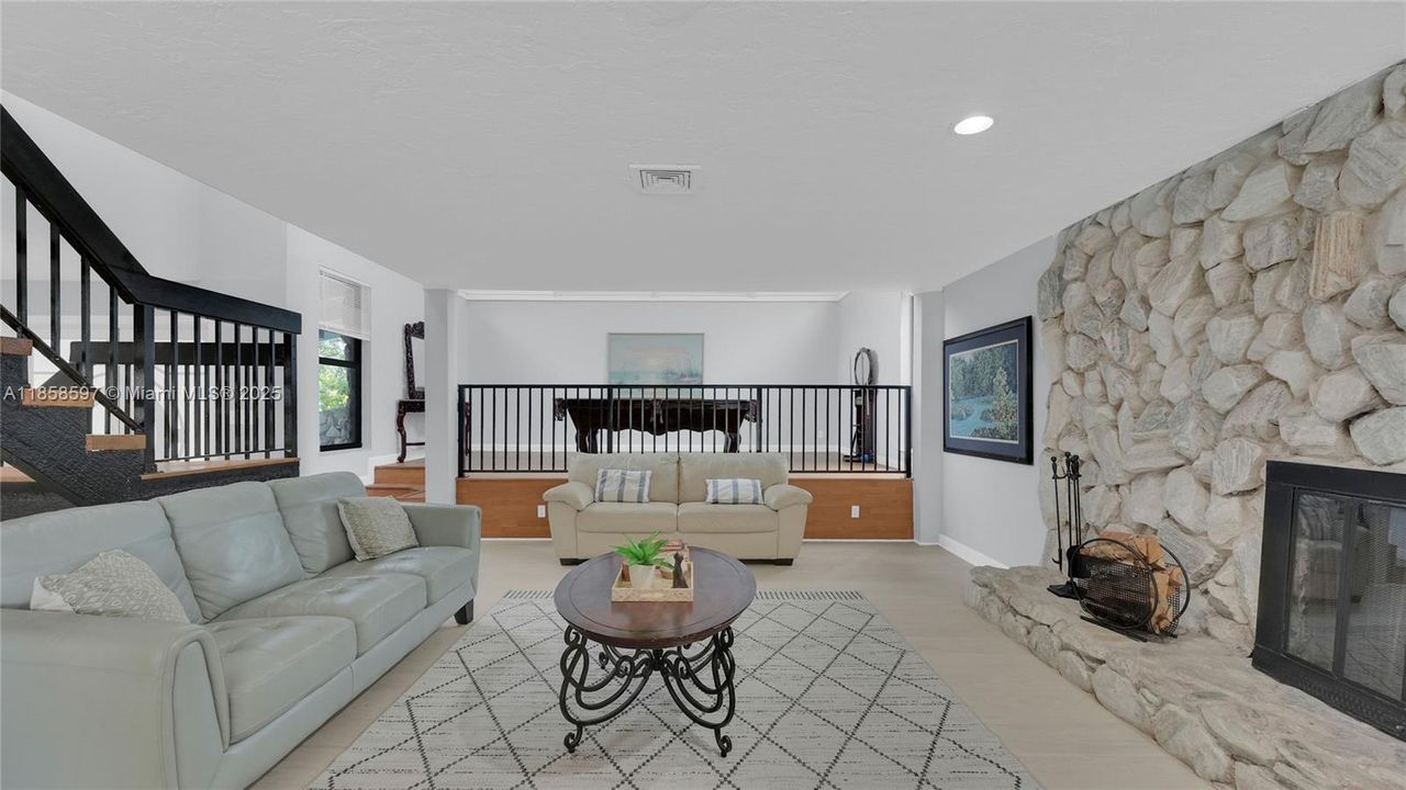 Недавно арендовано: $7,500 (4 спален, 3 ванн, 3882 Квадратных фут)