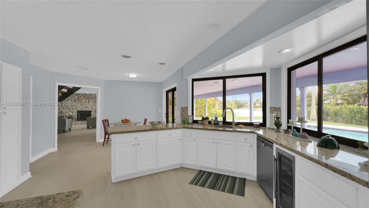 Недавно арендовано: $7,500 (4 спален, 3 ванн, 3882 Квадратных фут)