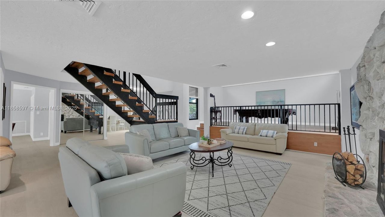 Недавно арендовано: $7,500 (4 спален, 3 ванн, 3882 Квадратных фут)