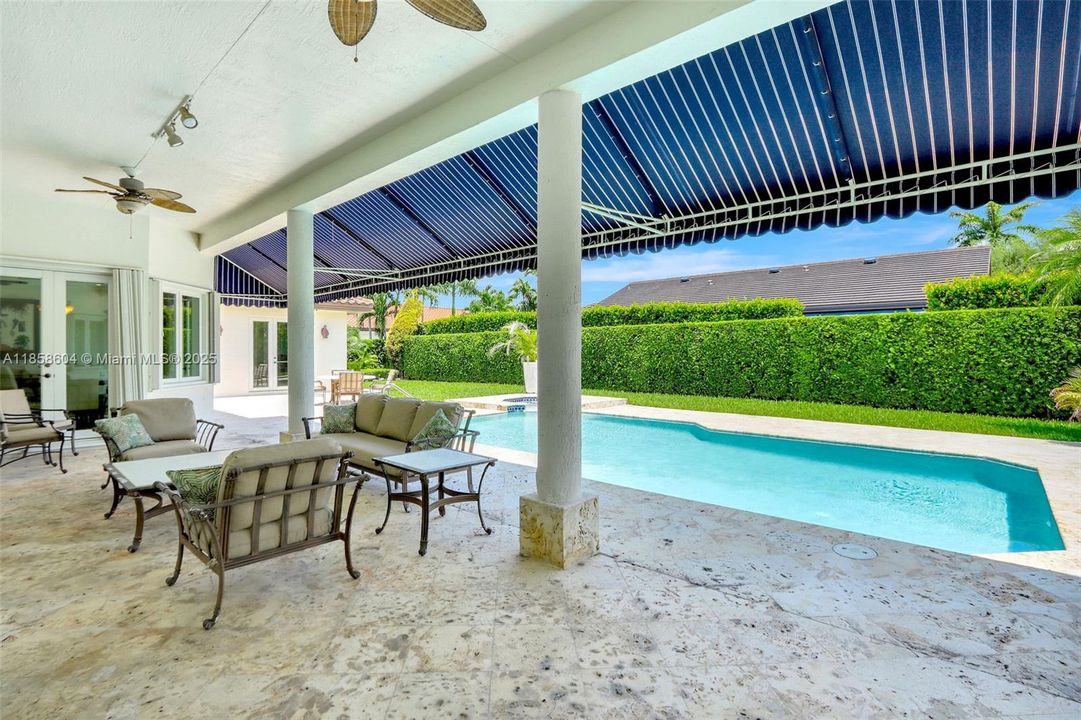 For Sale: $2,099,000 (6 beds, 5 baths, 4256 Square Feet)